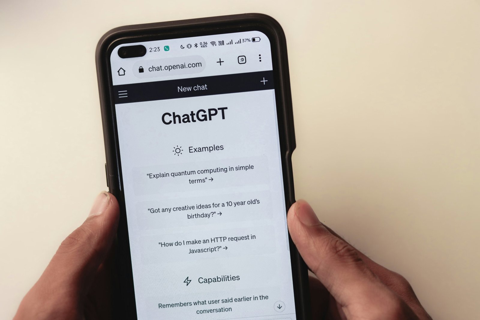 chatgpt sur smartphone analyse